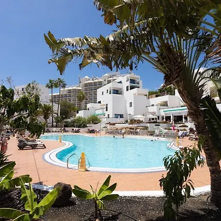 5 Minutes Walk From Playa Fanabe *
